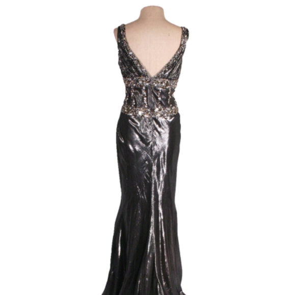 Alyce - Picture 3 of 4